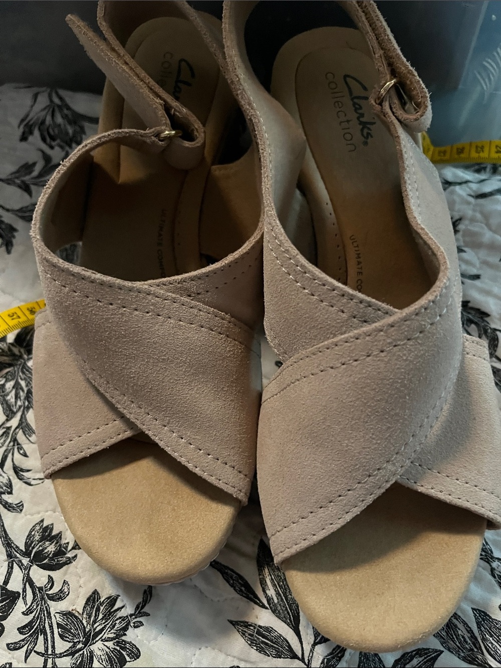 Clarks Women's Beige Suede Cork Platform Wedges - Picture 4 of 6